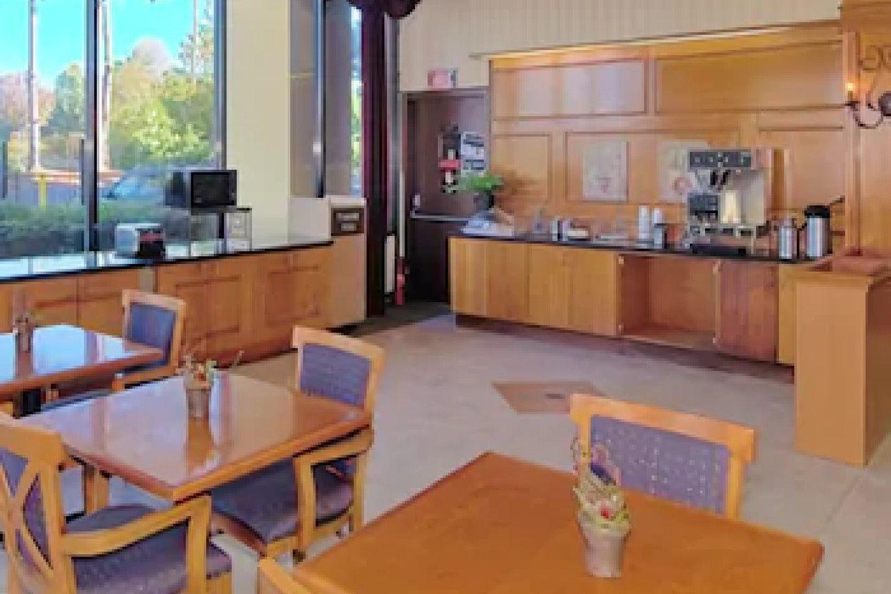 Knights Inn Six Flags Lodge West Esterno foto